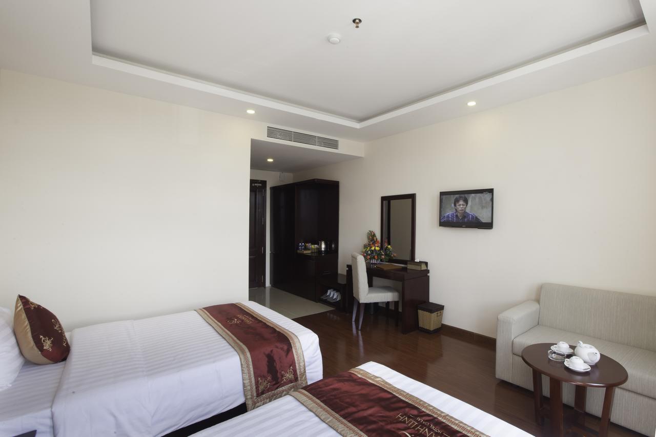 Khanh Linh Hotel Плейку Экстерьер фото