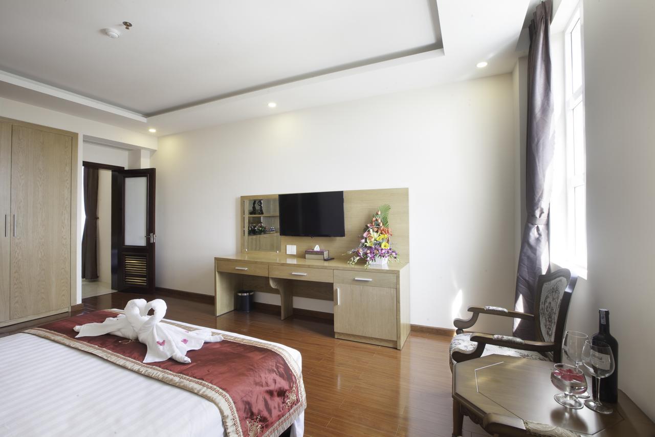 Khanh Linh Hotel Плейку Экстерьер фото